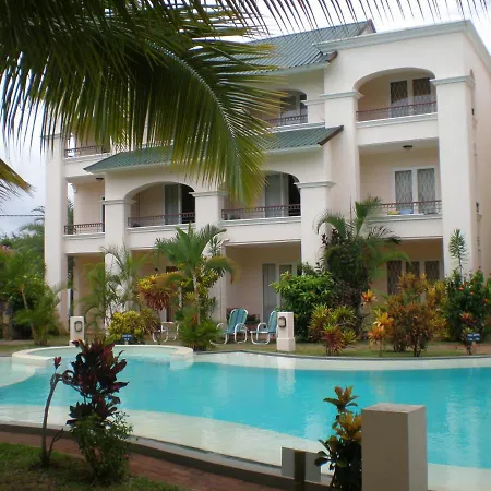 Best Holiday Beach Apartment Flic en Flac Exterior photo